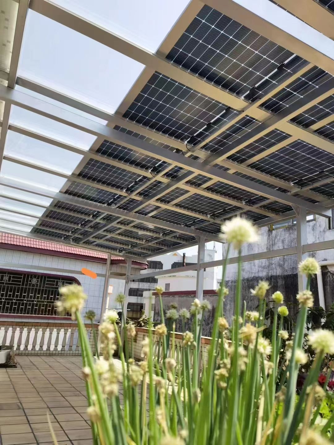 孝义别墅家用屋顶太阳能发电系统安装